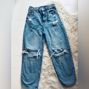 HM barrel leg high waisted jeans. So good.